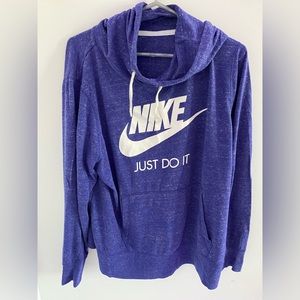 nike lightweight pull over turtle neck